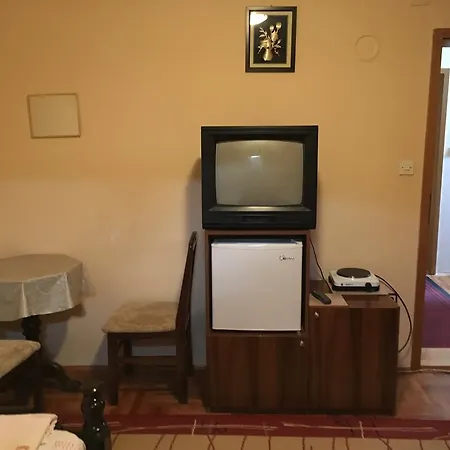 Pansion Velickovic *