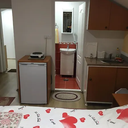 Pansion Velickovic *